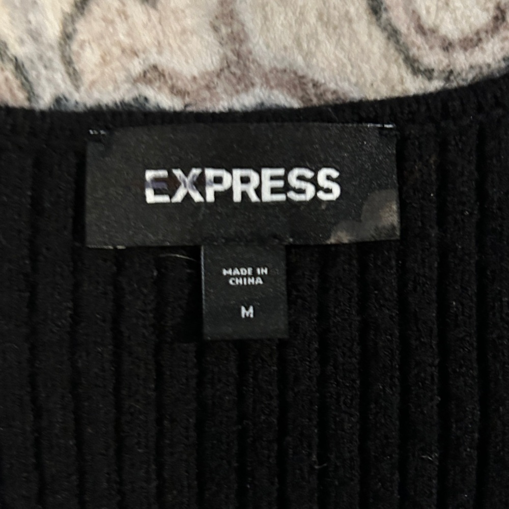 Express Black Ribbed Puff Sleeve V-Neck Sweater Top | Fitted Chic Knit y2k - Picture 2 of 3
